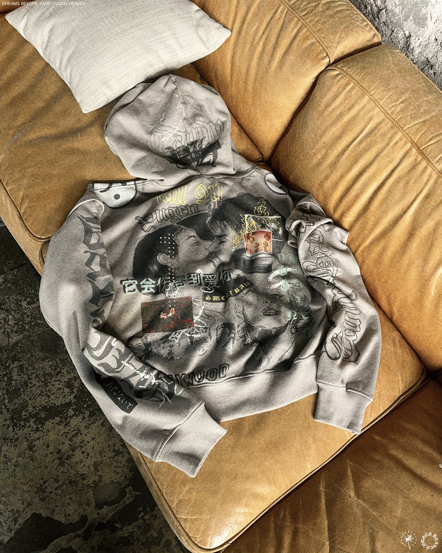 FAME HOODIE