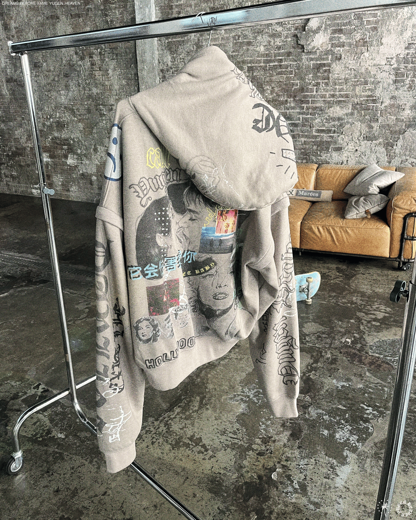 FAME HOODIE