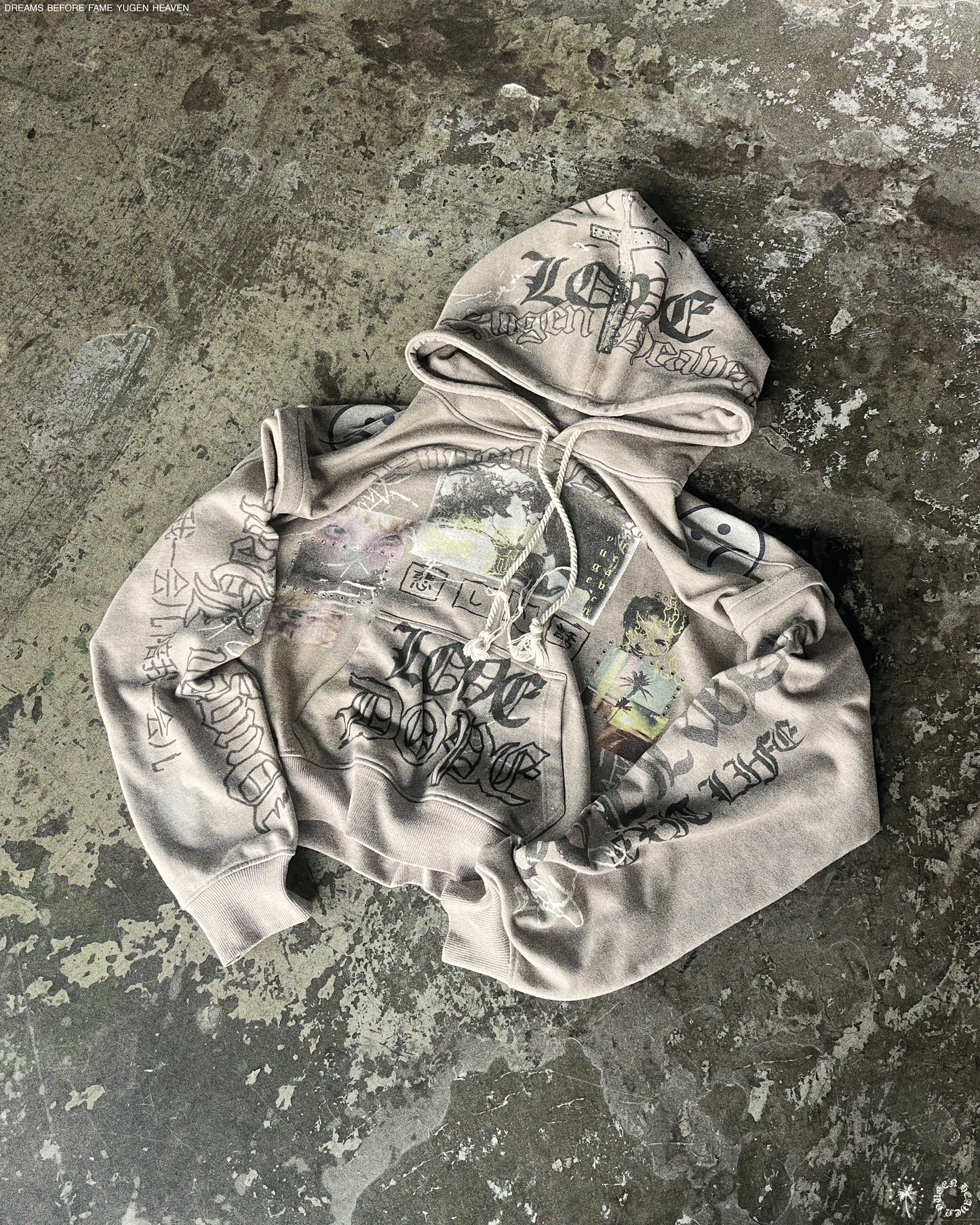 FAME HOODIE